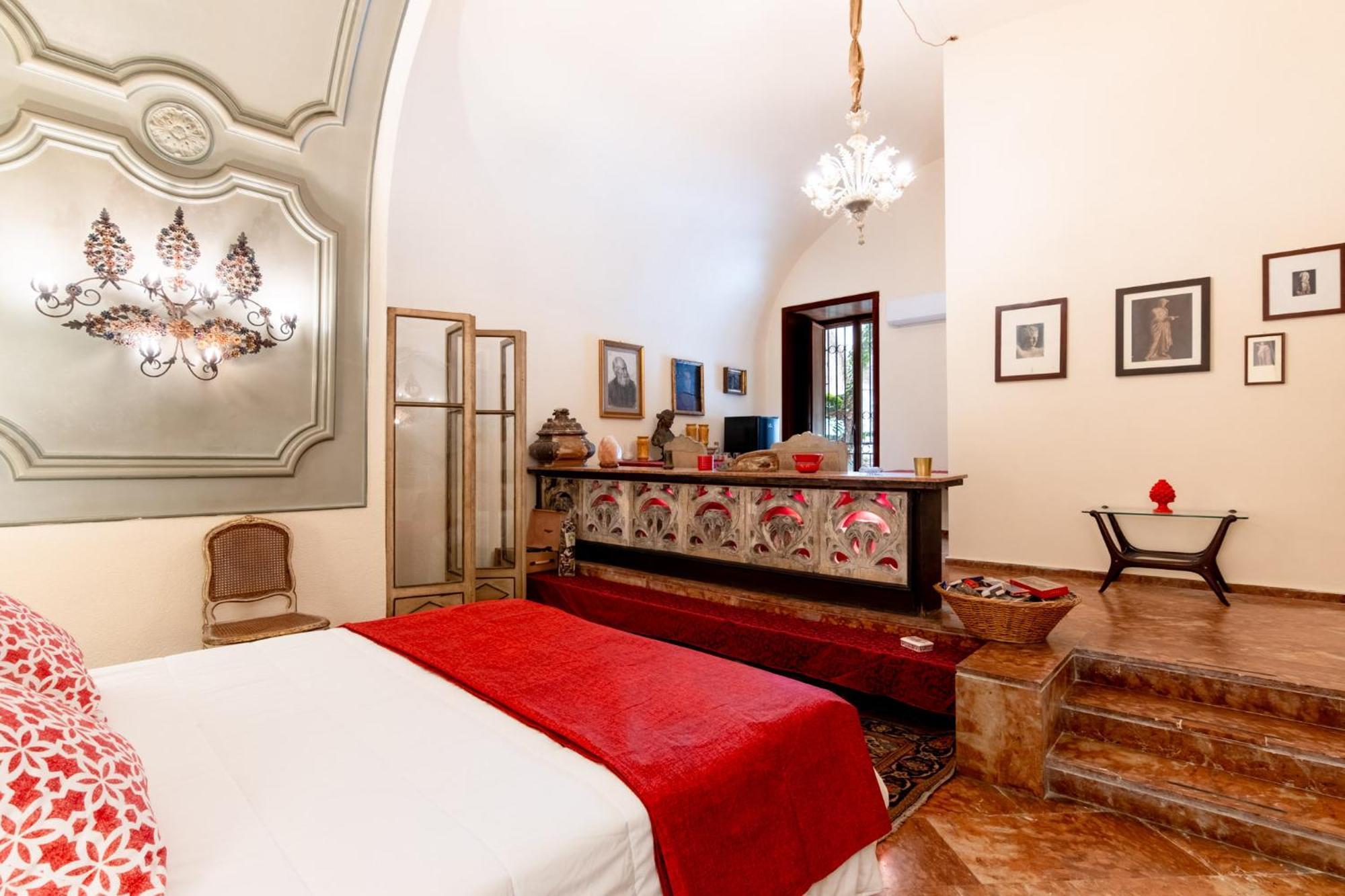 Palazzo Del Bono Suites Палермо Экстерьер фото